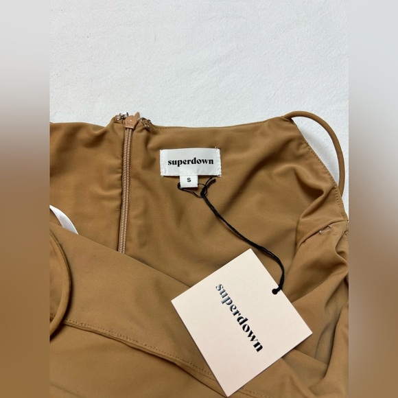 NWT Superdown Revolve Yovanna Midi Dress in Taupe - Picture 10 of 10